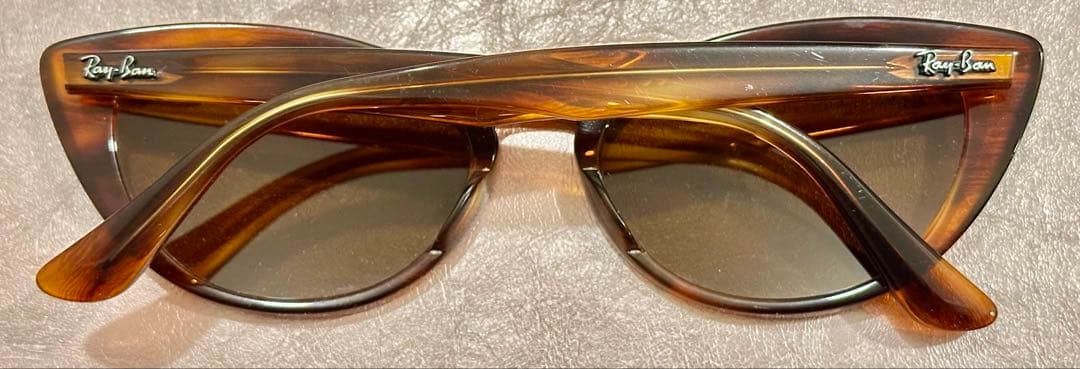 Ray-Ban ブラウン キャットアイ サングラス