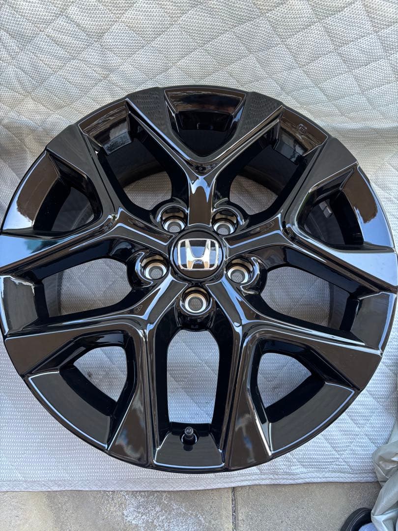 ホンダZR-V ブラックスタイル純正18インチアルミ