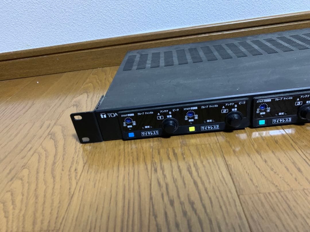 動作品　TOA　ダイバシティワイヤレスチューナー　WT-1824