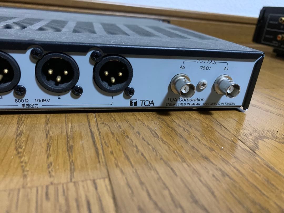 動作品　TOA　ダイバシティワイヤレスチューナー　WT-1824