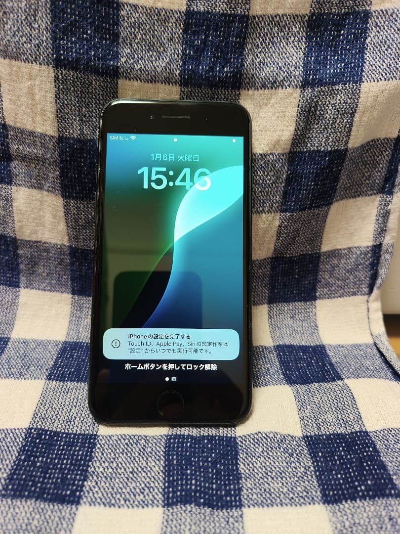 iPhone se3 ミッドナイト バッテリー85%