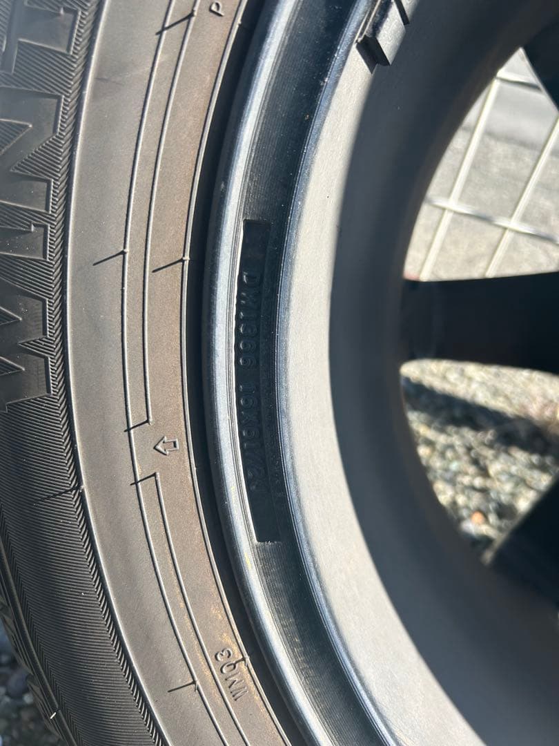 90ノア　ダンロップ　スタッドレス