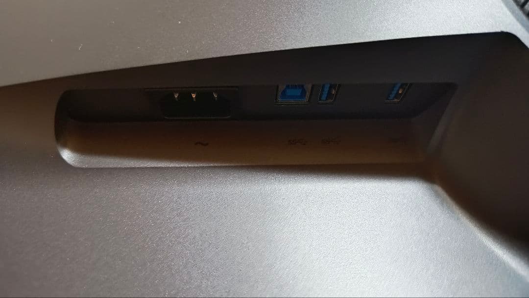 dell alienware aw2725qf 27インチ ゲーミングモニター