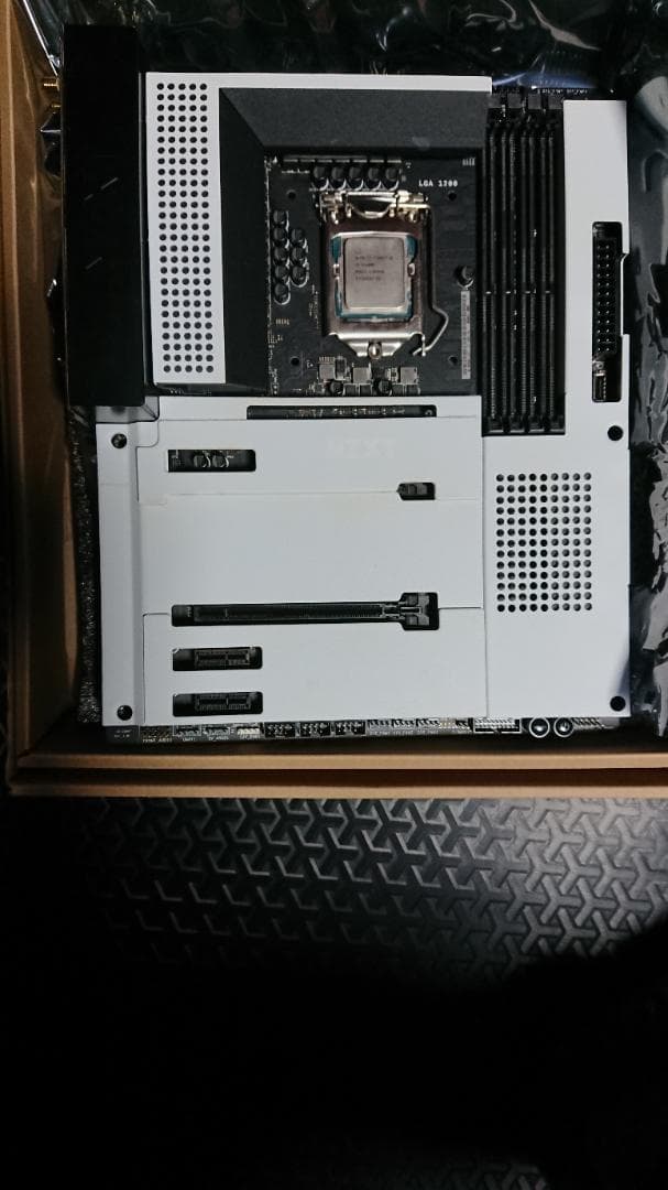 NZXT N7 Z590 ATX マザーボード　i5 11400f