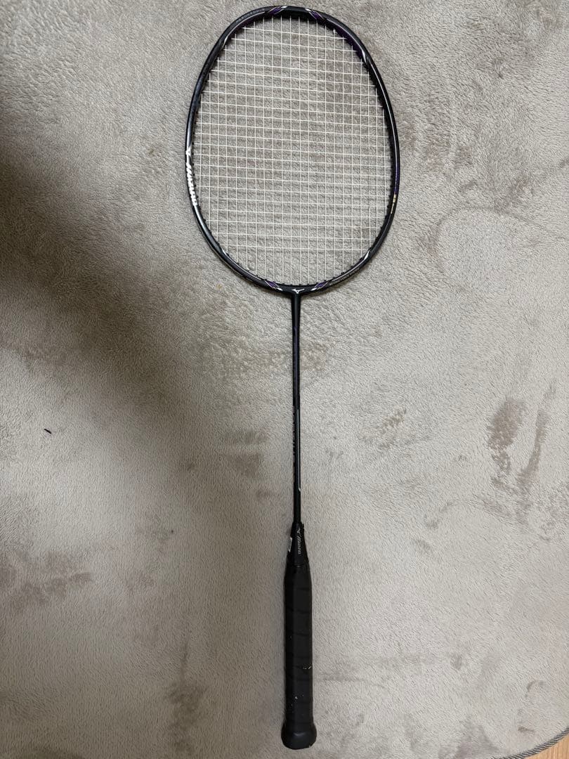 【極美品】 ミズノ フォルティウス33 クイック バドミントン ラケット 4U6