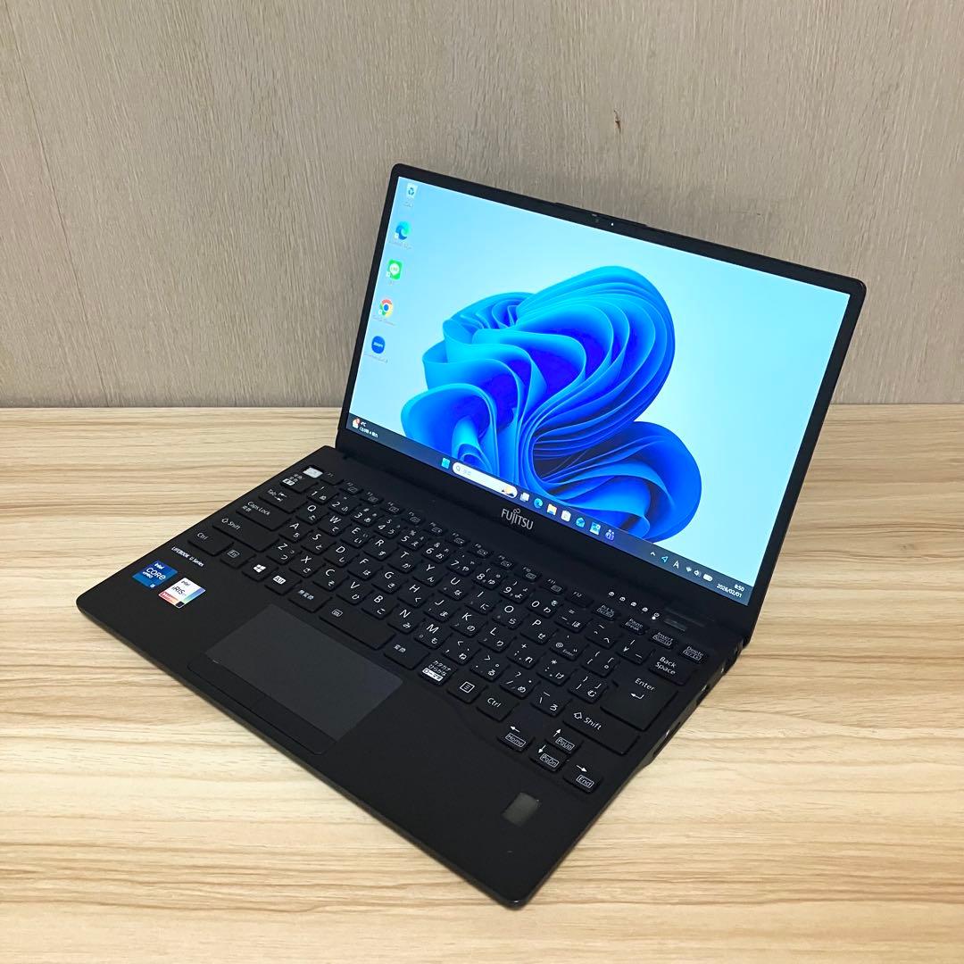 第11世代！LIFEBOOK U9311F core i5 Windows11