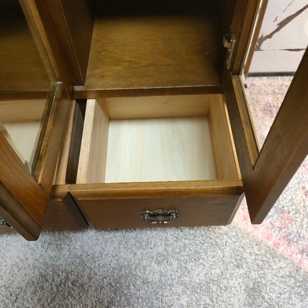 昭和レトロ クラシカル 3枚扉ガラスキャビネット食器棚/飾り棚 日本製