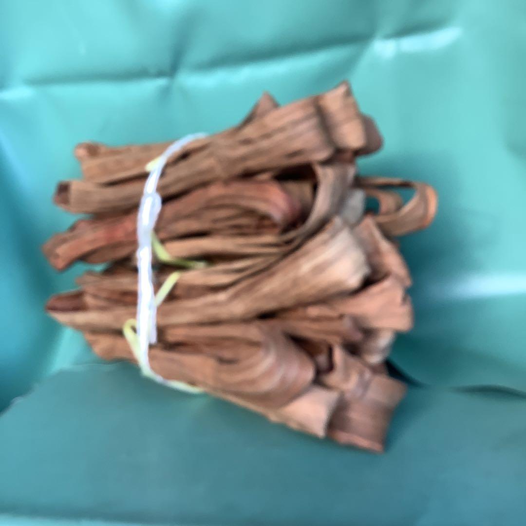 乾燥山ぶどう蔓、2kg セット。 8-001