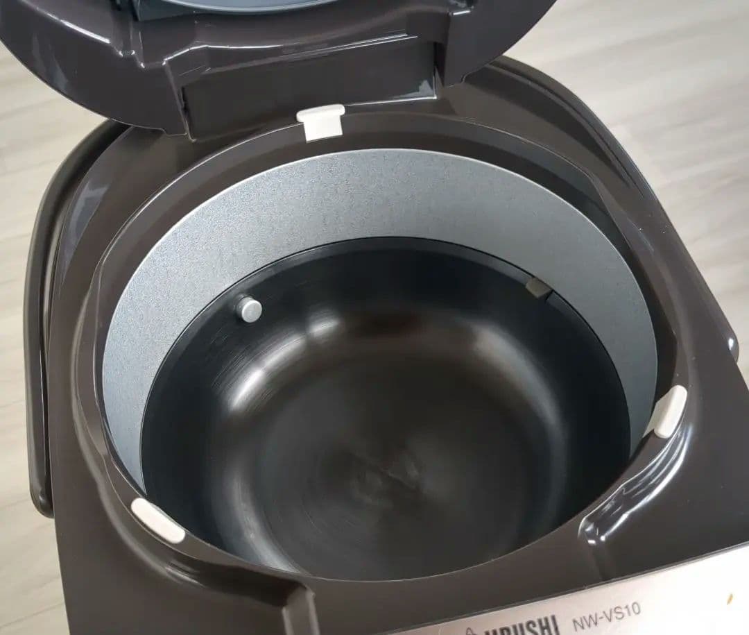 美品 2021年製 象印 豪熱沸とうIH炊飯器 NW-VS10