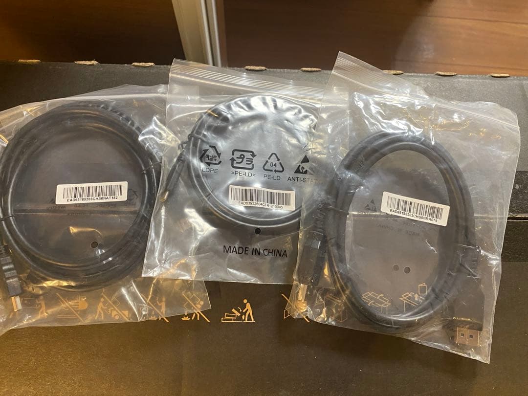 【使用少なめ】LG 4Kモニター　43UN700T-B 42.5インチ