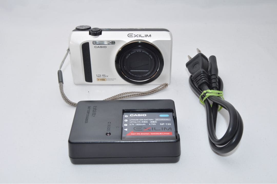☆美品☆ CASIO カシオ EX-ZR100 コンパクト デジタル カメラ