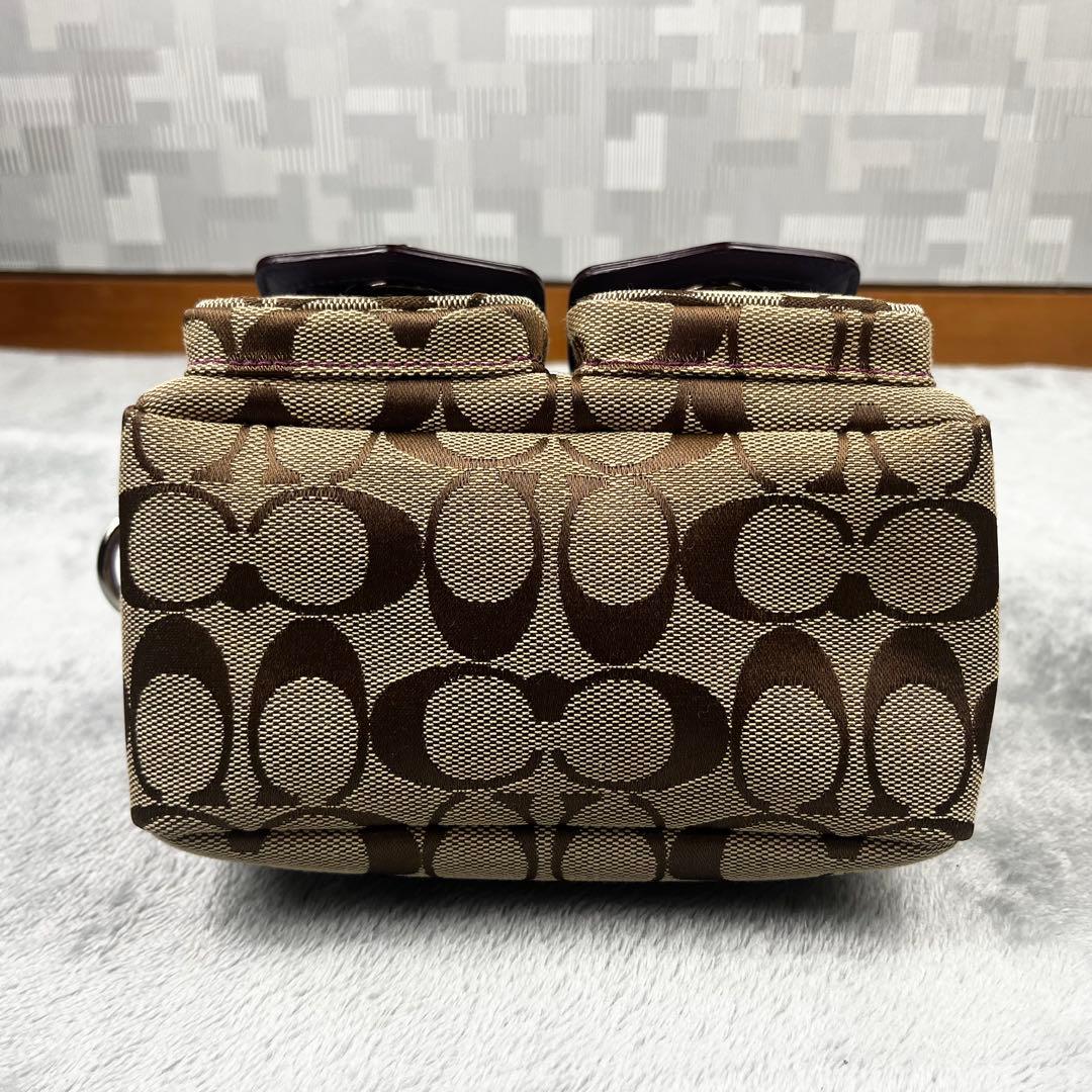 極美品 COACH コーチ アクセサリーポーチ ターンロック レガシー パープル