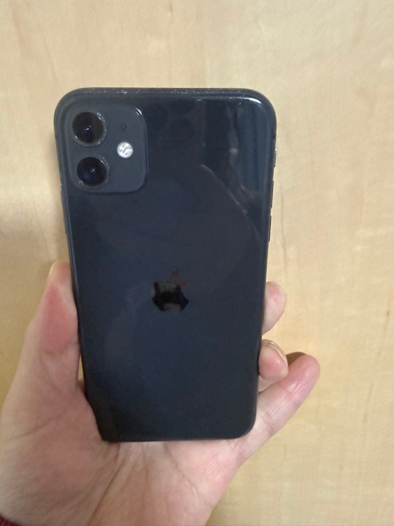 【美品】Apple iPhone 11 ブラック 本体　128gb SIMフリー