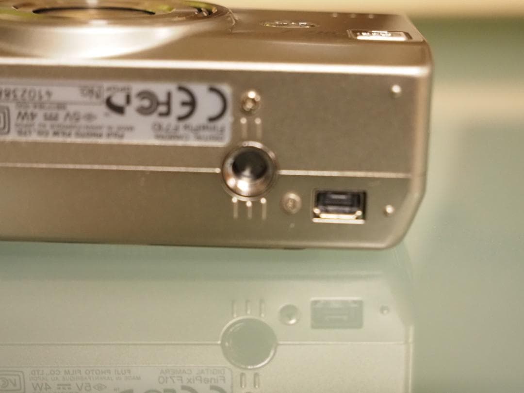 【動作確認済み】FUJIFILM Finepix F710 コンパクトデジカメ