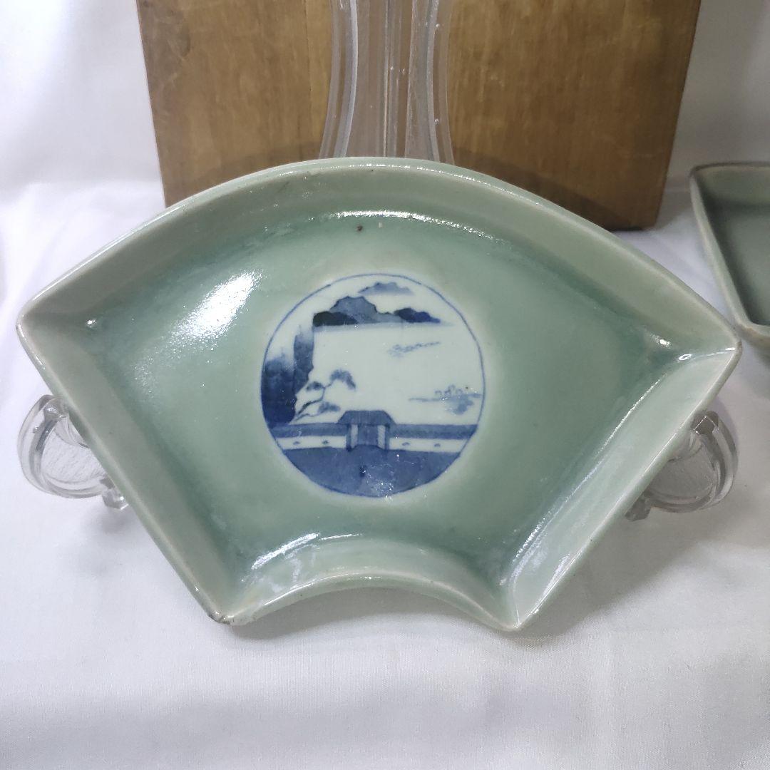 扇型皿 青磁に染付 山水図 幕末骨董 旧家蔵出し コレクター放出美品 古美術品