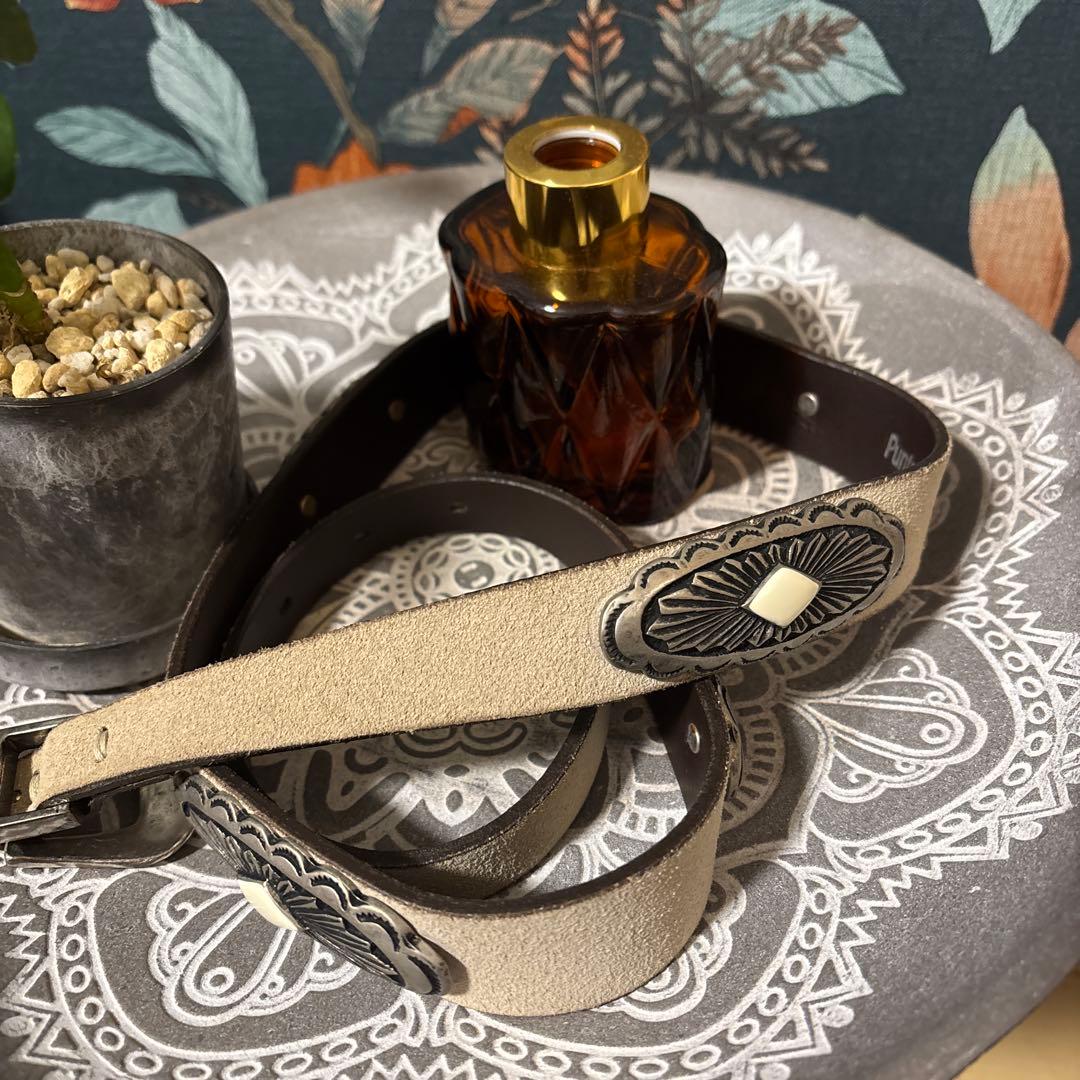 y*i様 【Puntovita(プントヴィータ)】コンチョベルト　新品