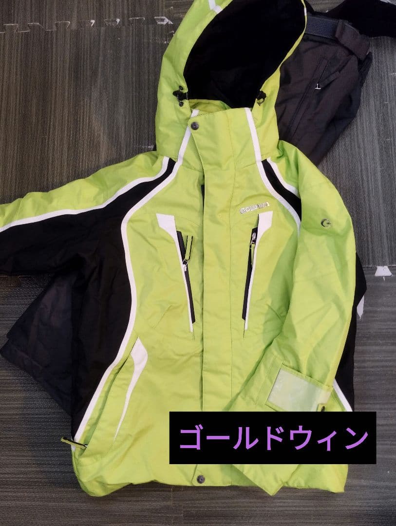 スキーウェア　上下セット　Mサイズ