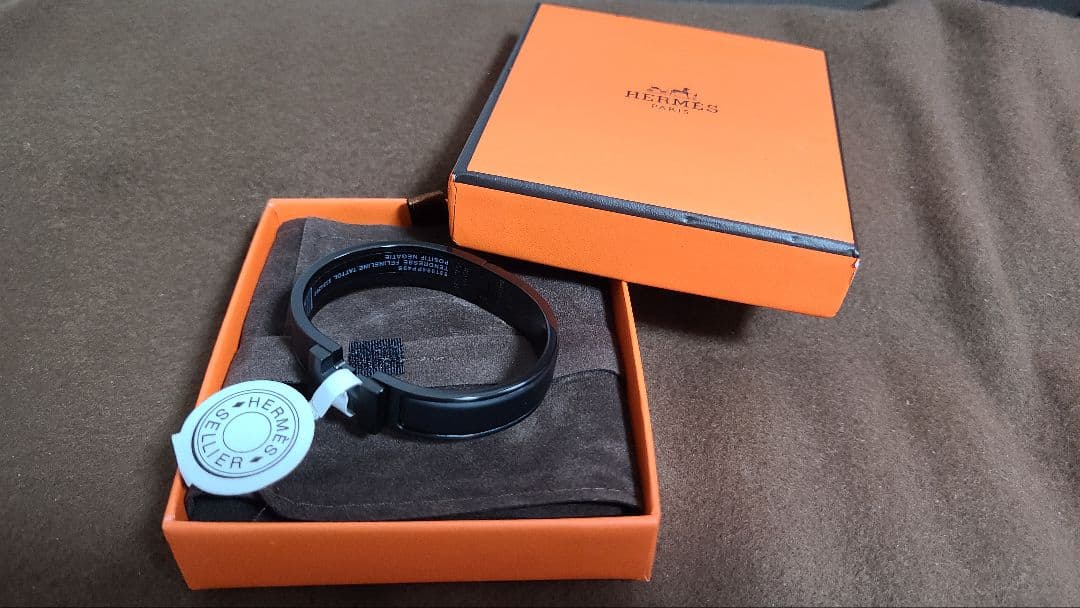 HERMES ブラック　クリックH