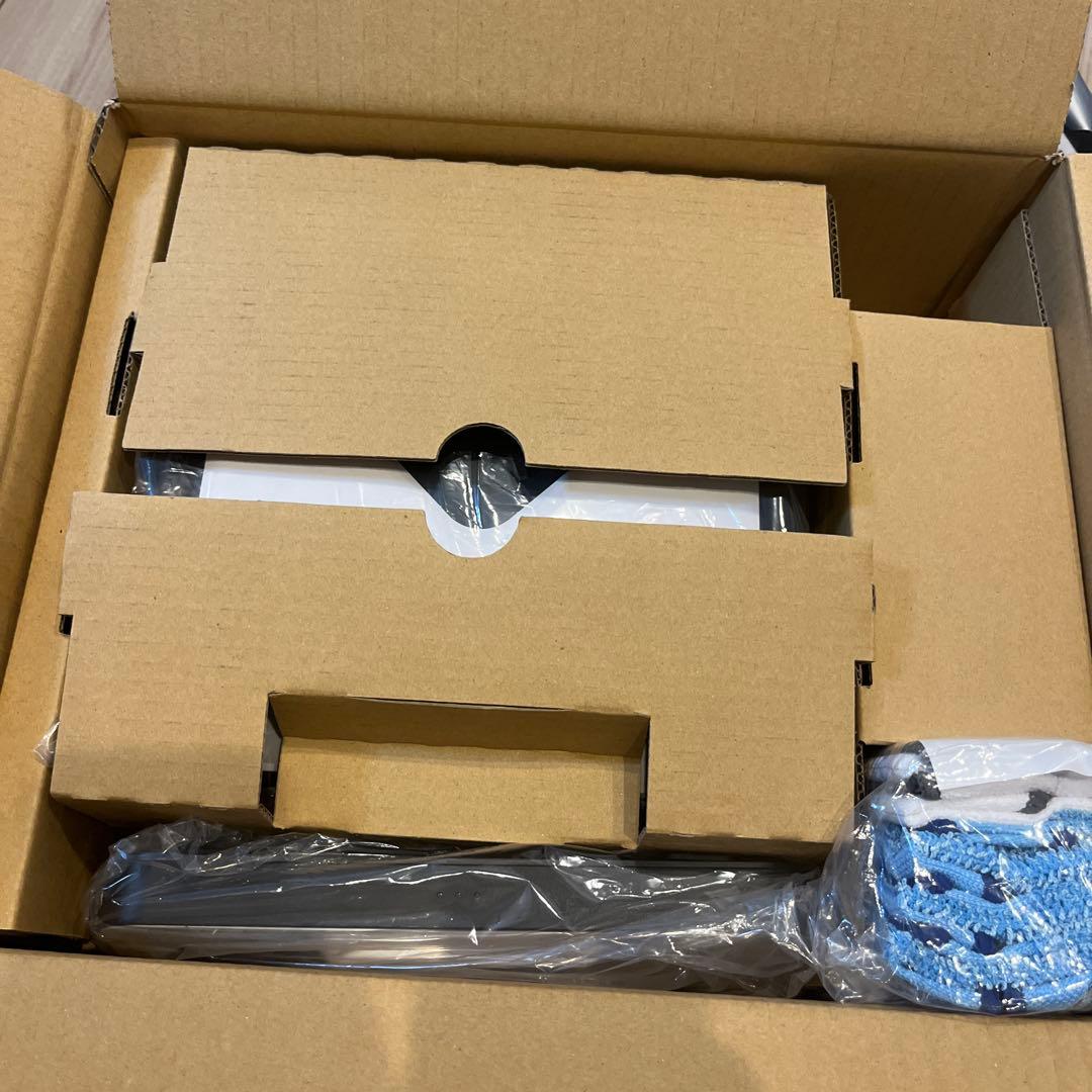 y*3様 iRobot ロボット掃除機本体 モップパッド付き　380j 新品未使