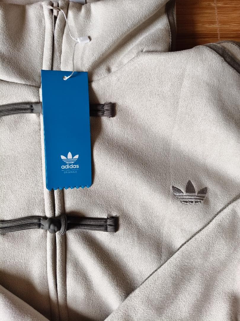 新品 アディダス 中国限定 蛇年トラックジャケット ホワイト サイズ 2XL