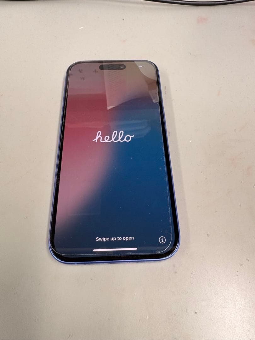 iPhone16 ブルー　256GB