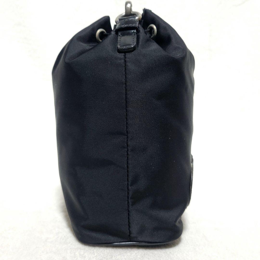 【瑠衣@緊急のメッセージ以外は不要です】さん専用✨PRADA　ハンドバッグ 巾着