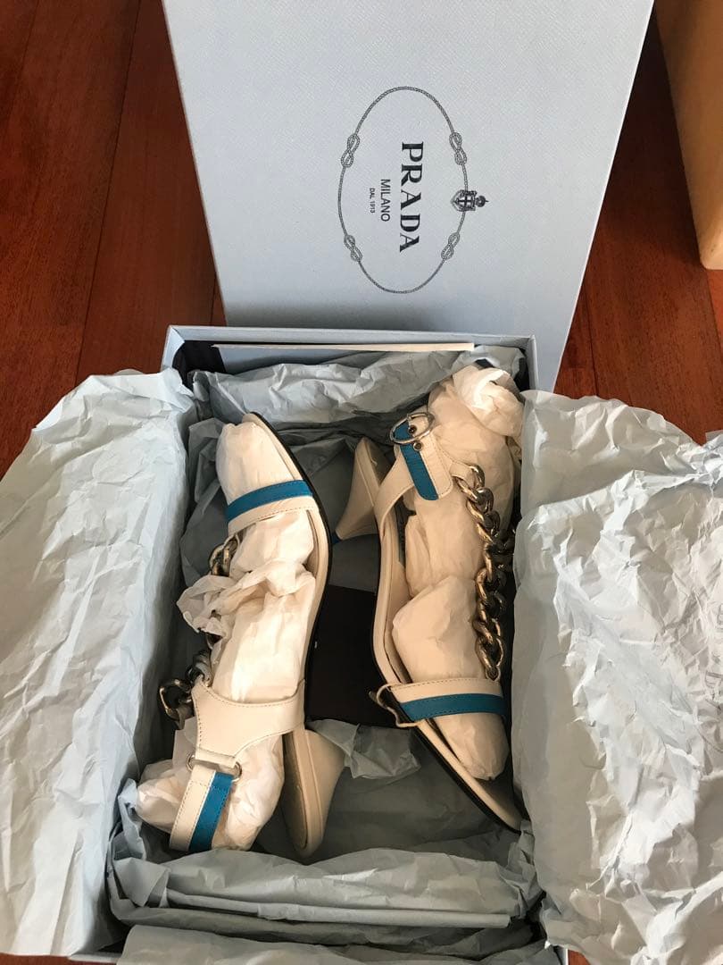 PRADA サンダル