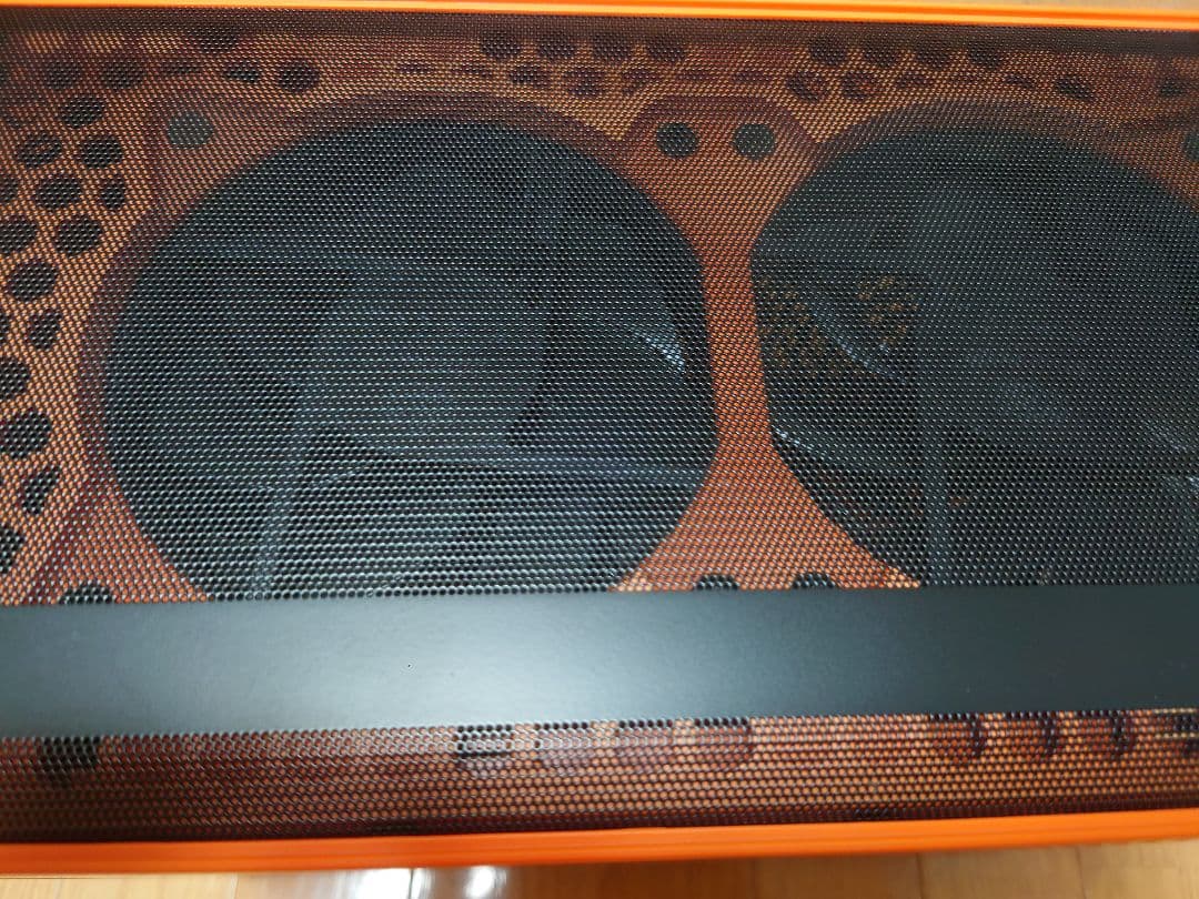 NR200P Cooler Master Masterbox オレンジ