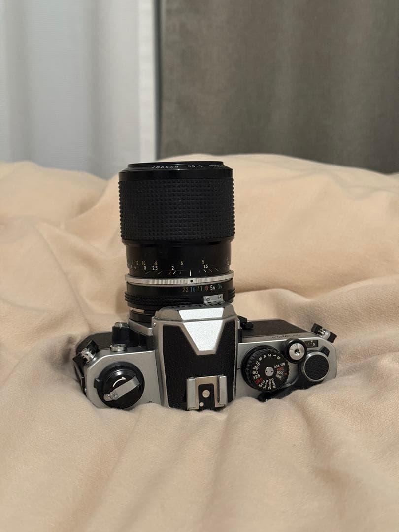 Nikon 一眼レフカメラ シルバー ＋　NIKKORレンズ付き