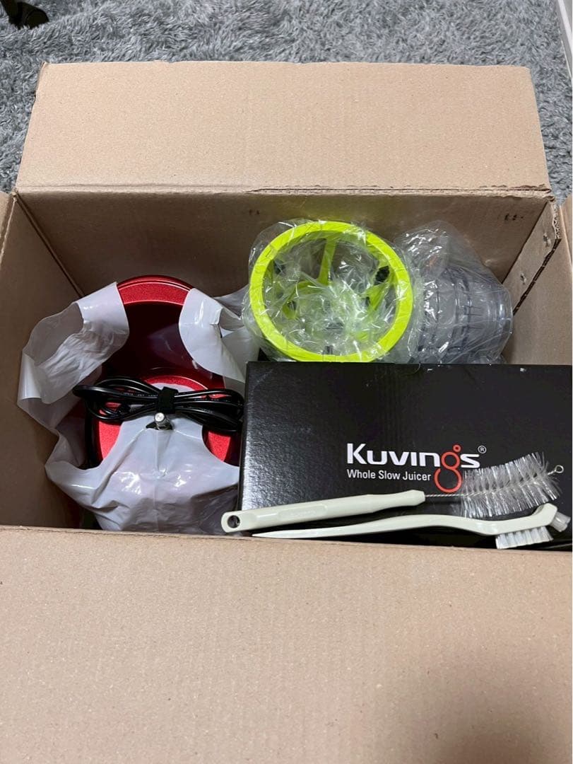 Kuvings ホールスロージューサー JSG-721