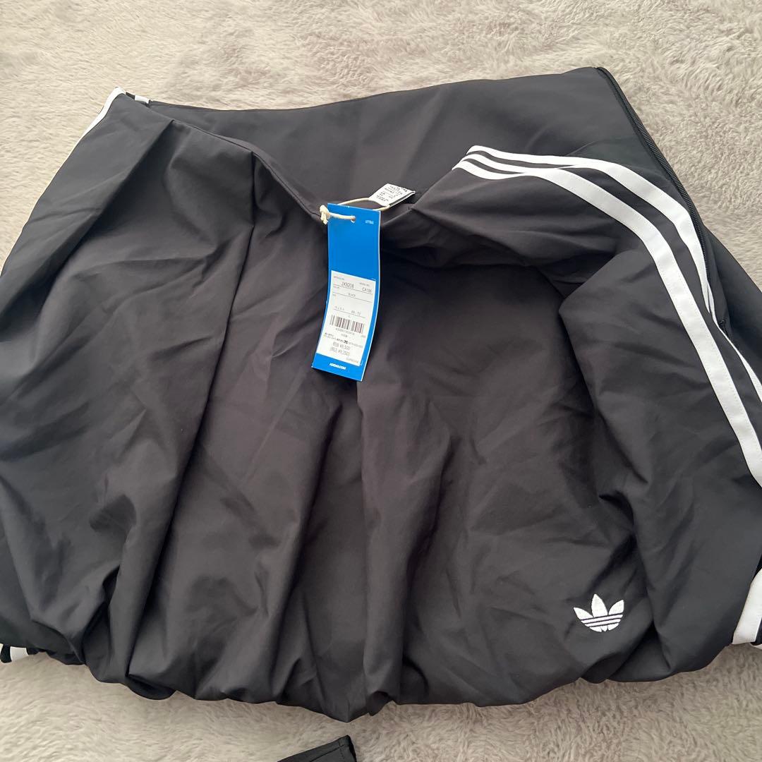 新品 アディダス オリジナルス ADILENIUM バルーンスカート