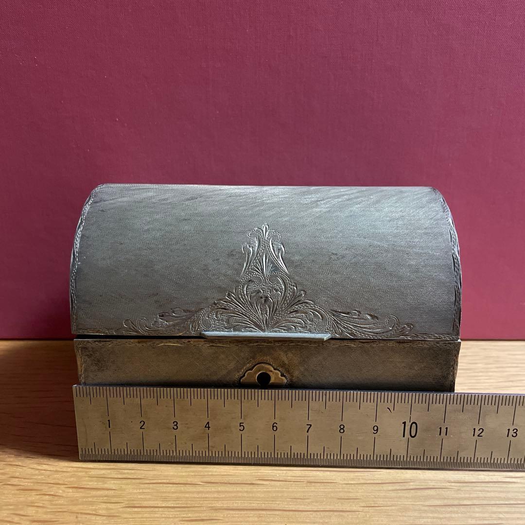 海外アンティーク　シルバー　ジュエリーボックス