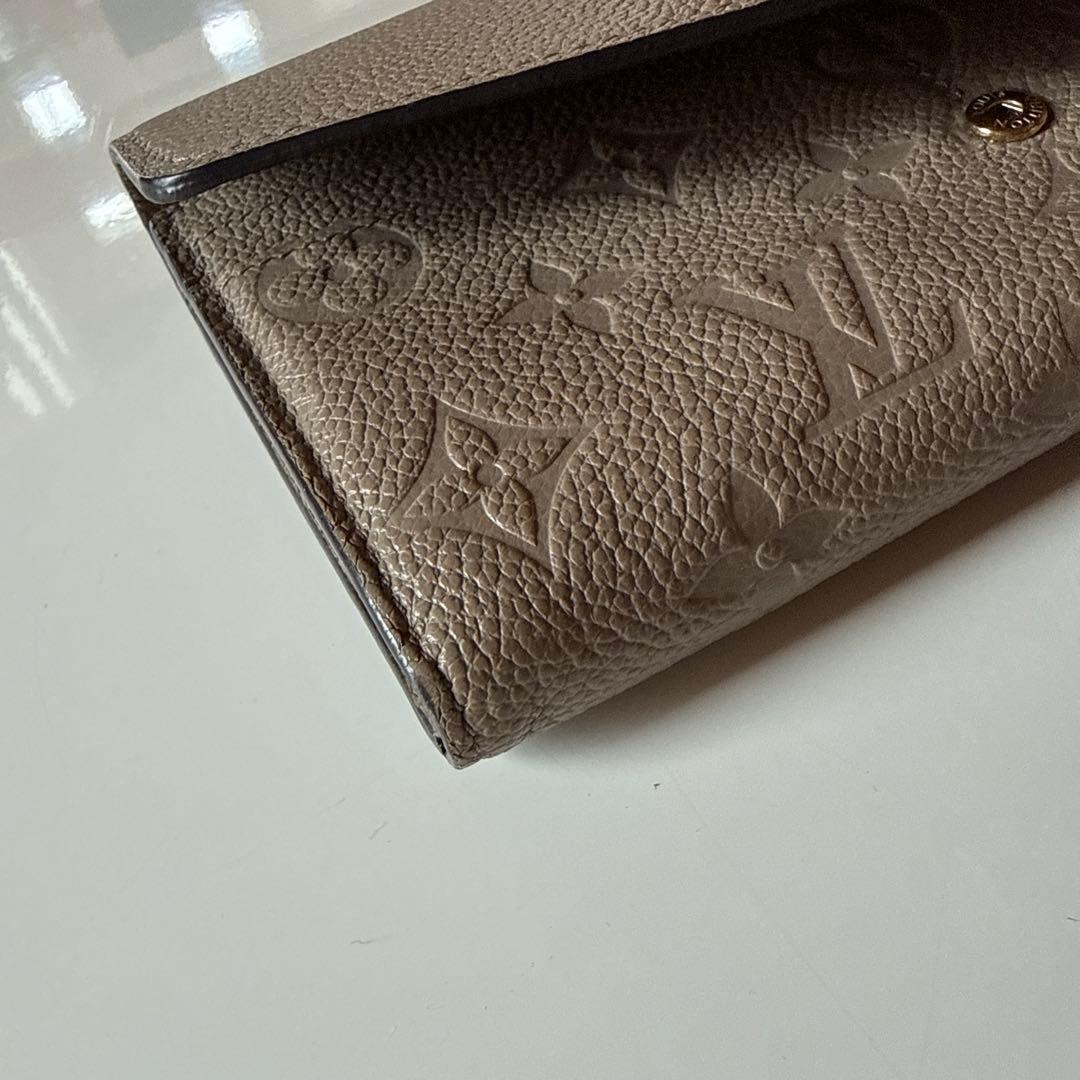 おいもルイヴィトン長財布