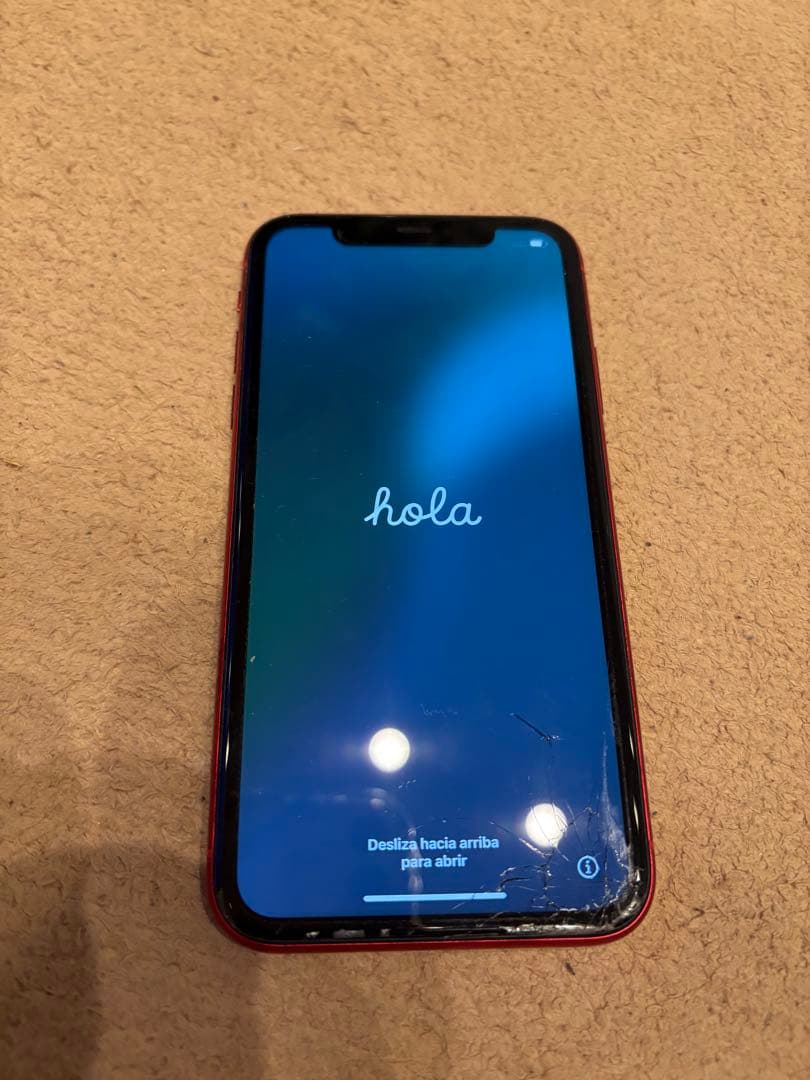 iPhone11 RED 128GB 画面割れ　ジャンク品