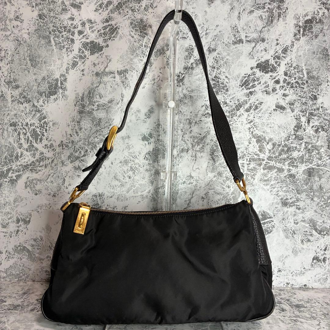✨PRADA✨　プラダ　ワンショルダーバッグ　ショルダーバッグ　ハンドバッグ　黒