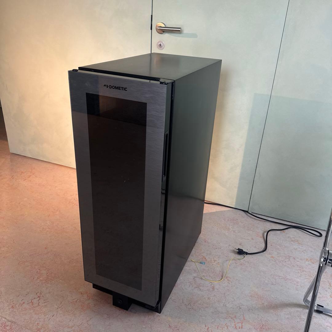 Dometic ワインセラー ブラック