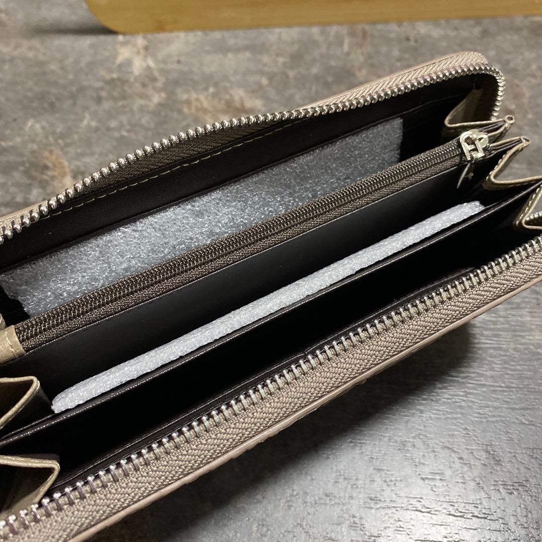 新品 RODANIA ロダニア マット カイマンワニ革 クロコダイル長財布 12