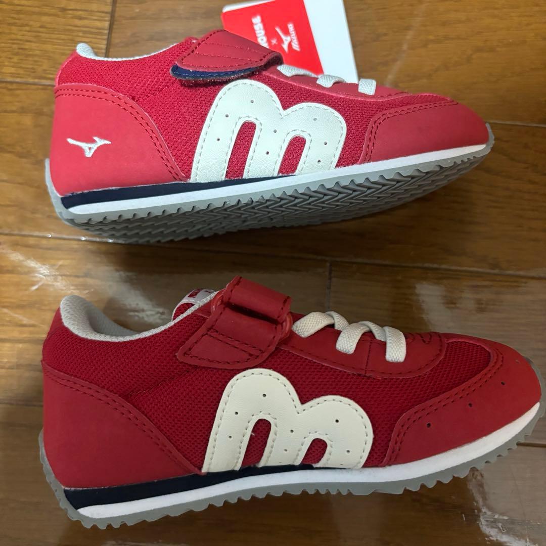 ミキハウス×ミズノ　スニーカー　16.5 レッド