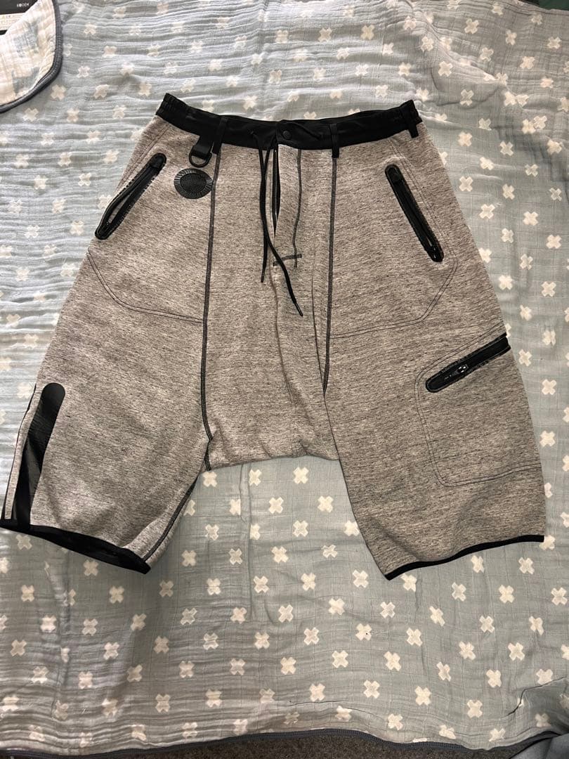Y-3 グレー ショートパンツ Mサイズ