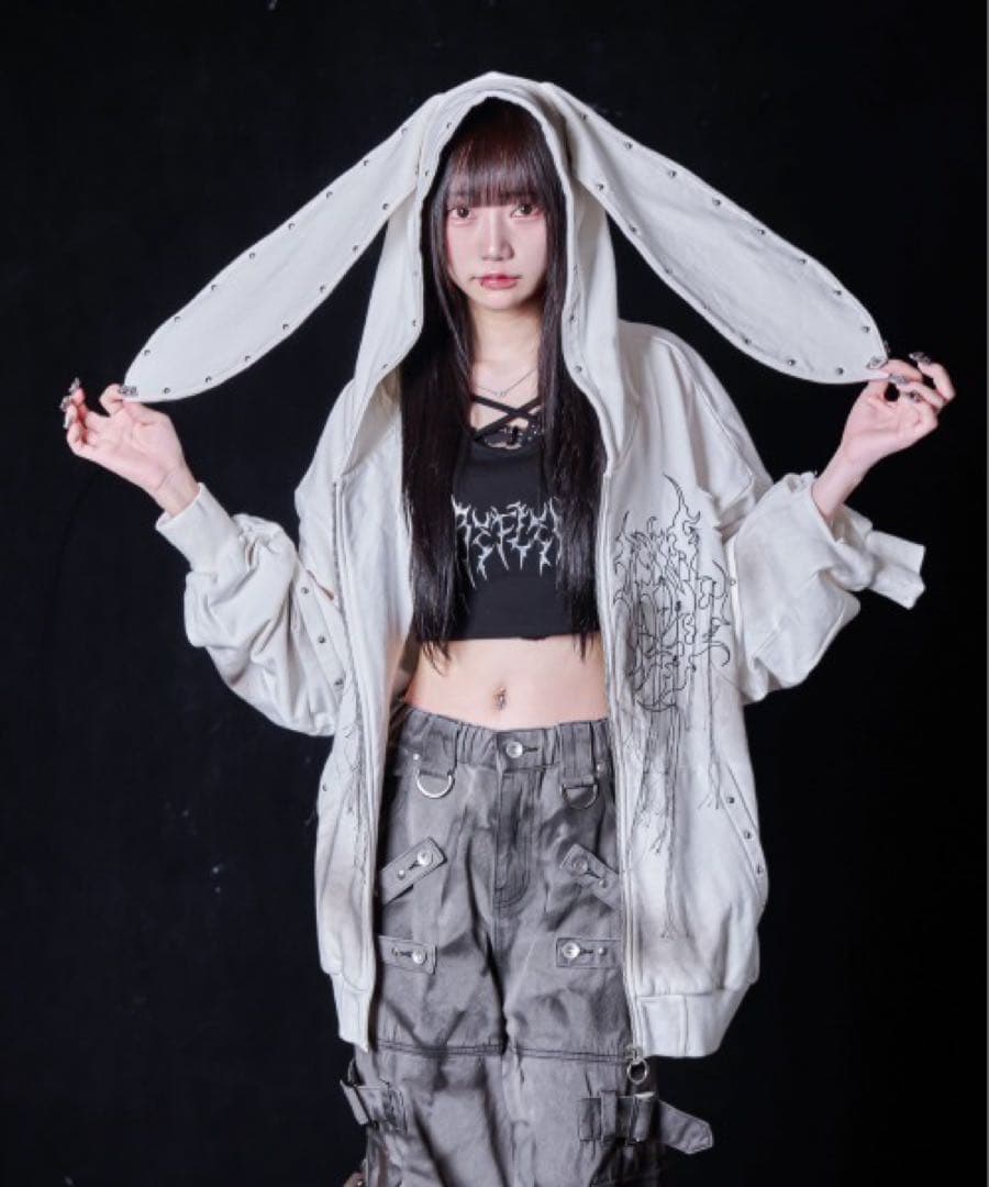 REFLEM スタッズうさ耳ZIPパーカー　地雷系