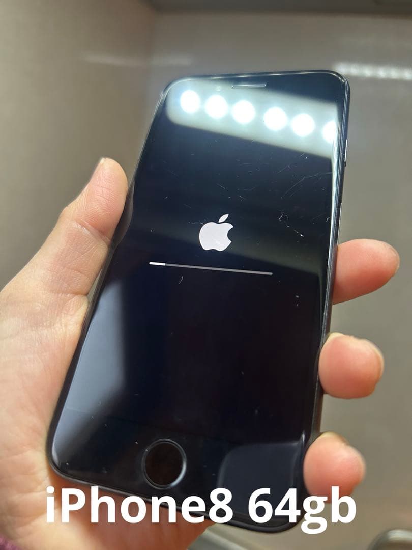 Apple iPhone 8 スペースグレー 本体