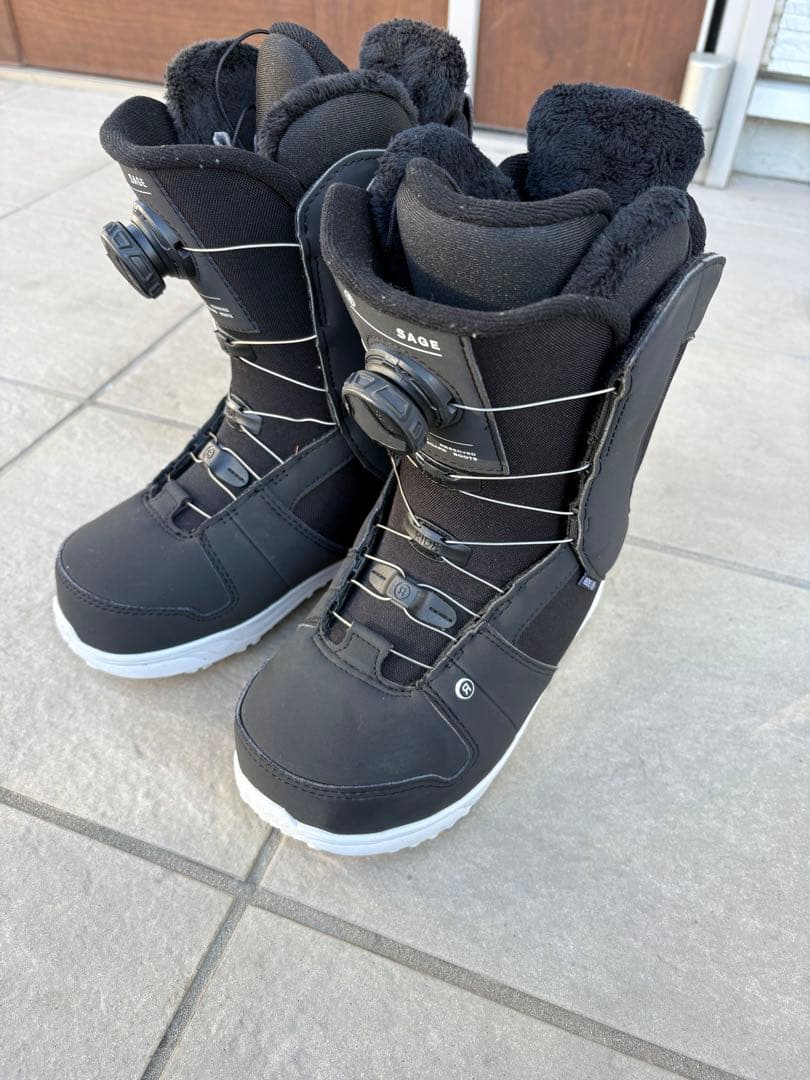 超美品　RIDE SAGE BOA 23.5cm レディーススノーボードブーツ