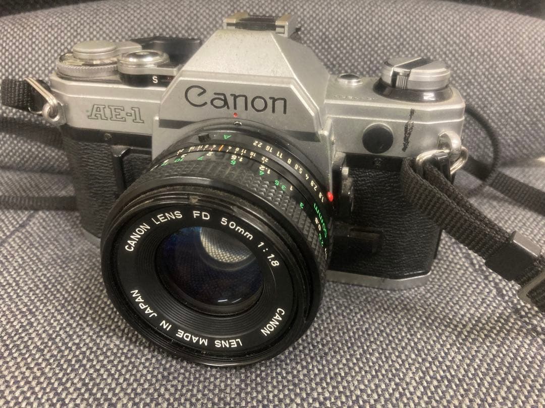 8*4様 B　[通電確認済み]　キャノン　Canon AE-1 フィルム一眼レフ