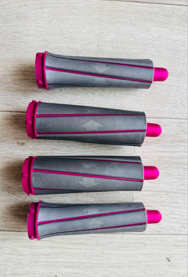 ダイソン　ヘアスタイラーHS01