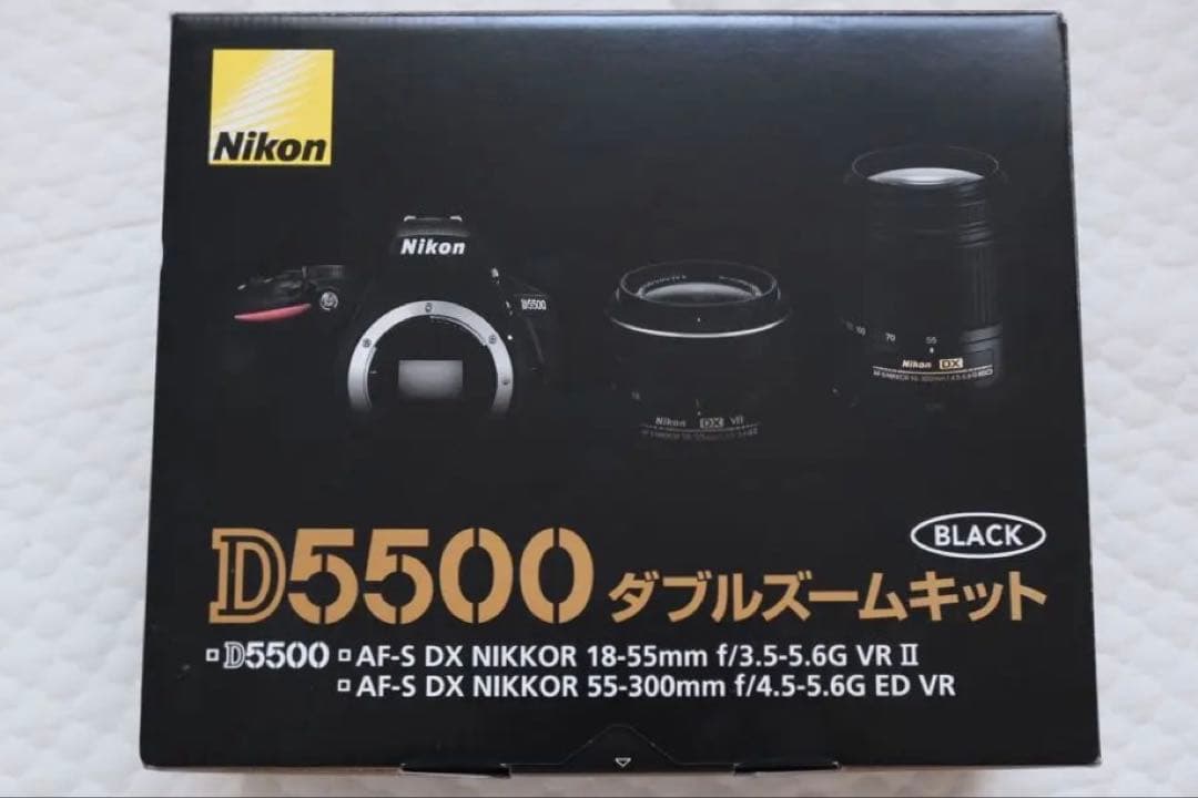 【美品】Nikon 一眼レフカメラ D5500 ダブルズームキット
