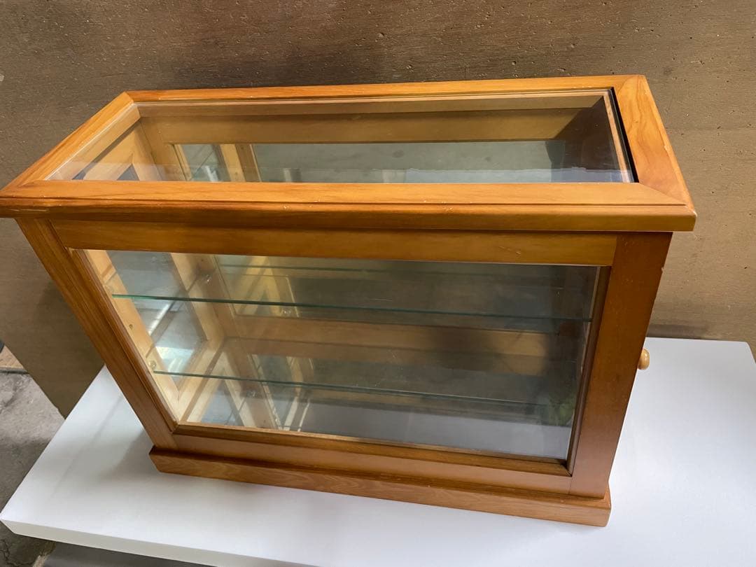 ★本日限定SALE★ 木製ガラスケース 中型 ガラス扉付き　3段フィギュアケース