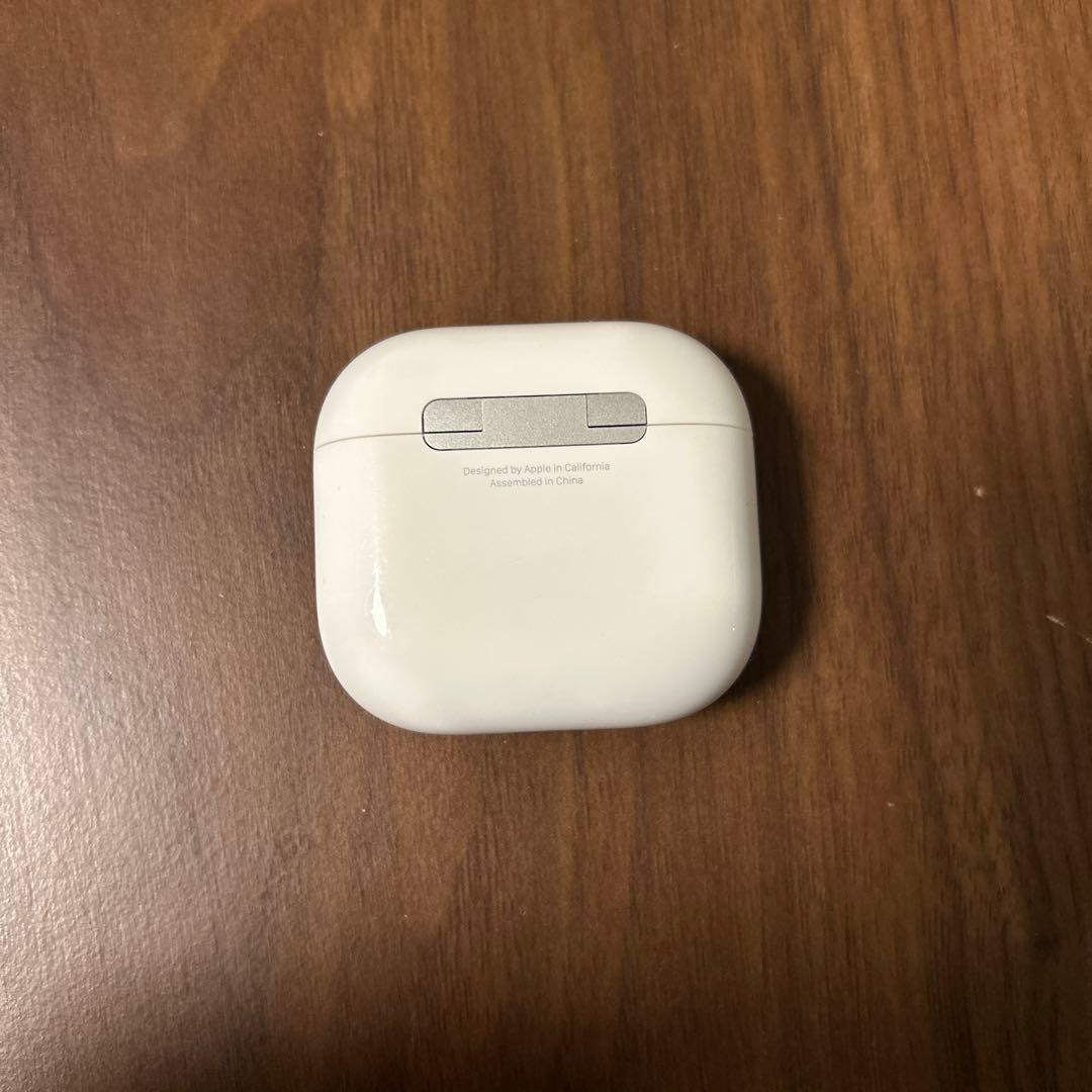 AirPods 4 アクティブノイズキャンセリング　本体充電ケース+左耳　箱付き