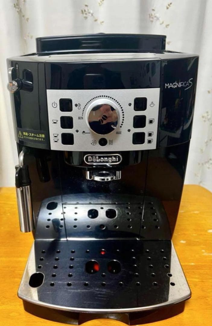 De'Longhi (デロンギ) 全自動コーヒーマシン マグニフィカS