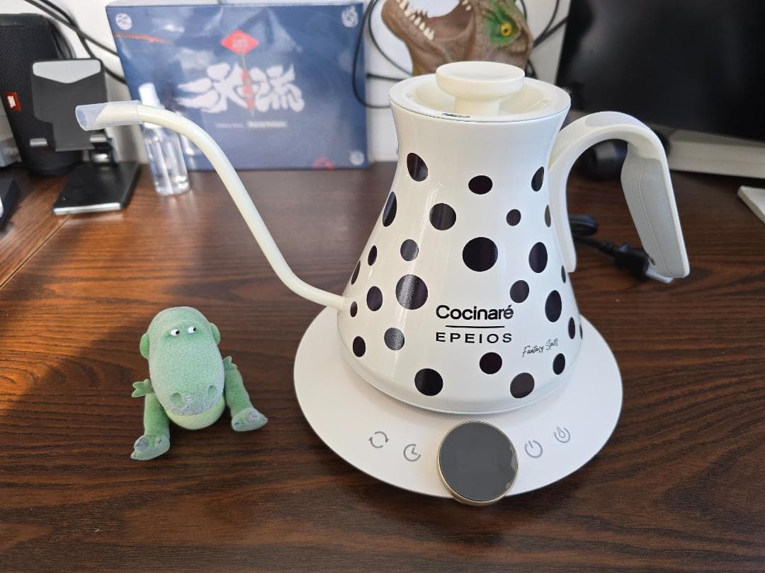 電気ケトル 熱感応変色 0.6L 1040W コーヒーケトル 0.5℃単位調整