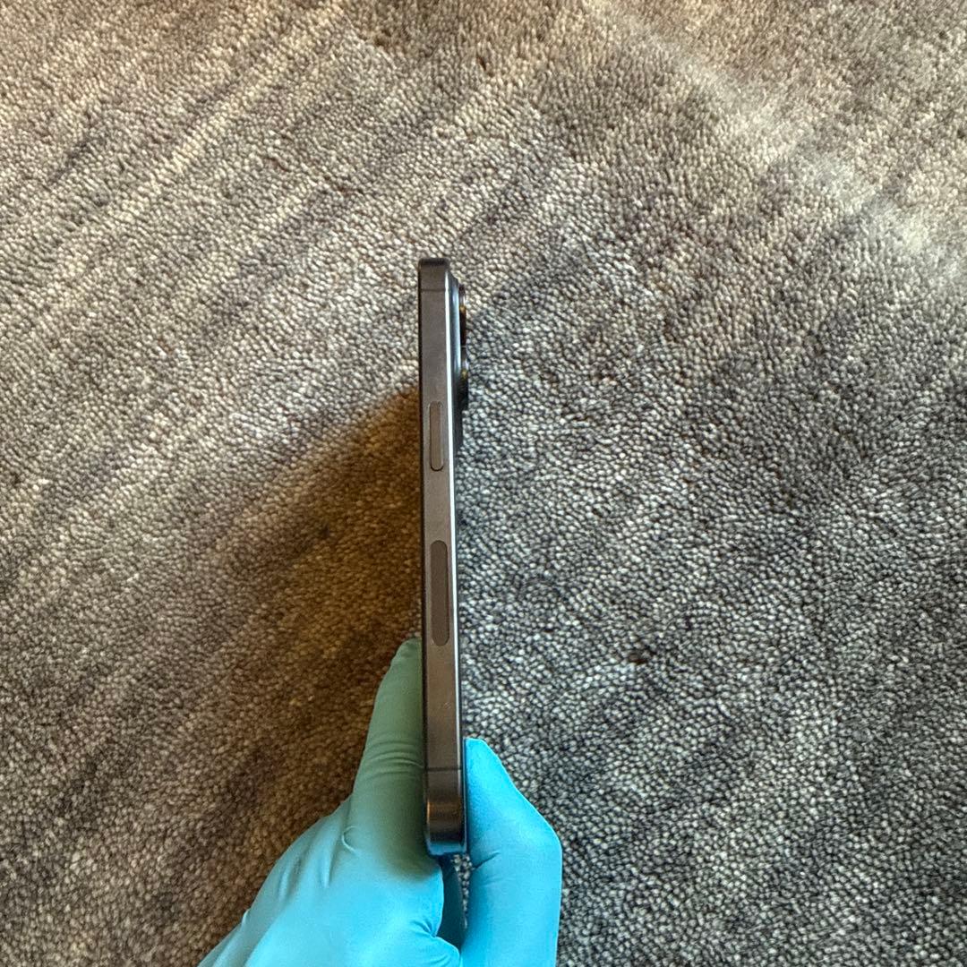 専用【米国版】Apple iPhone 15 Pro スペースブラック 本体